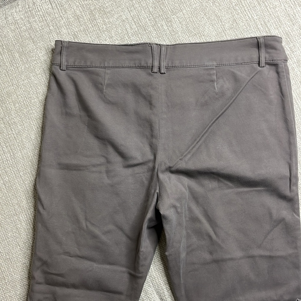 ⭐️ Reitmans light brown cropped pants - size 12P - Picture 7 of 7
